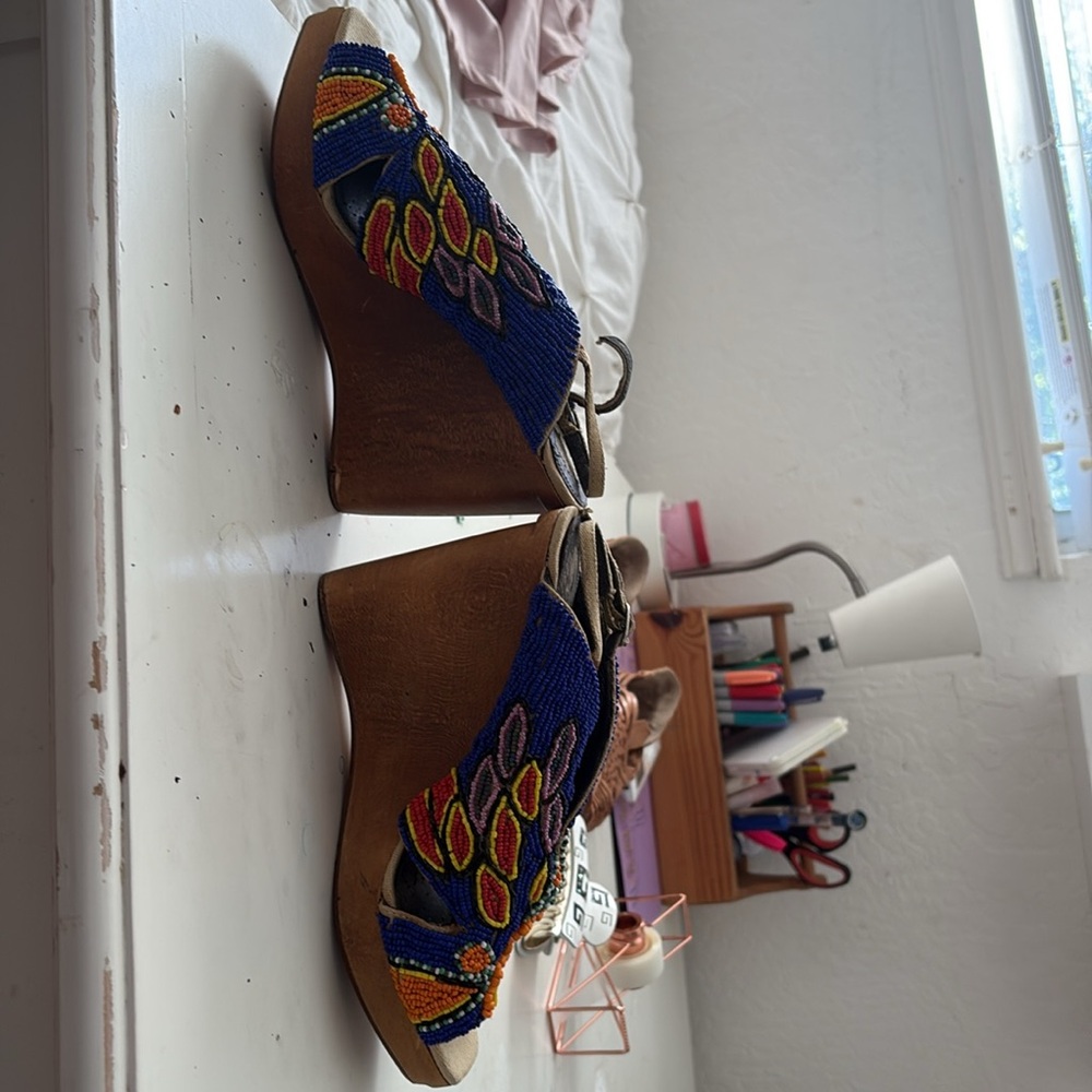Beautiful Mexican style wedges - Picture 3 of 5